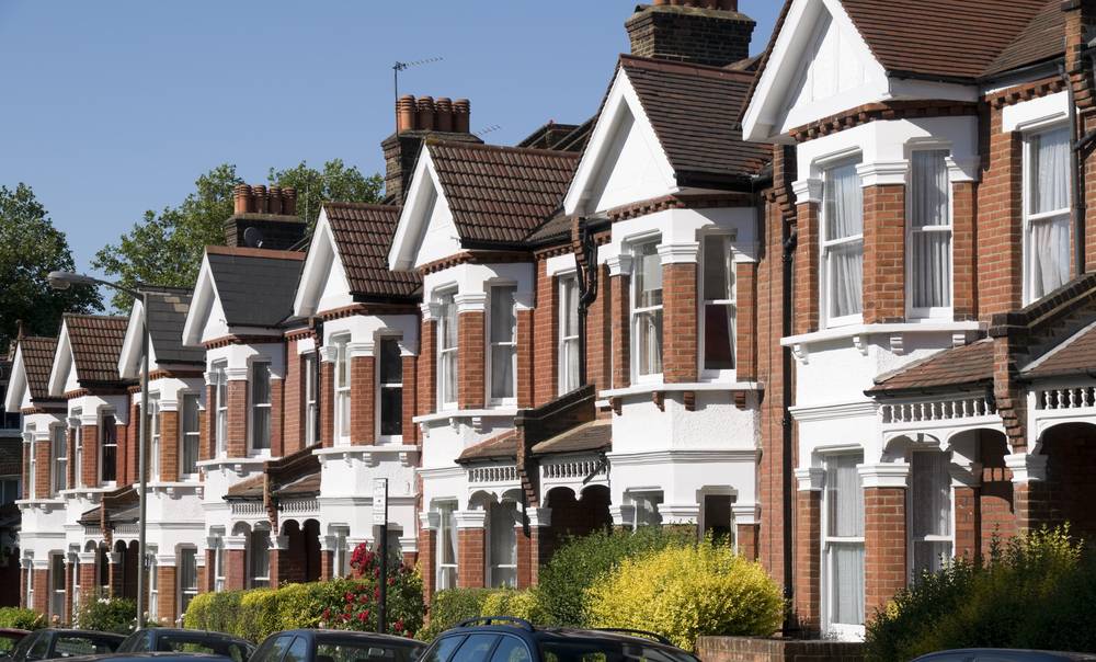 UVH Blog - LANDLORDS: WHY YOU NEED AN AGENT TO RENT OUT YOUR PROPERTY NOW